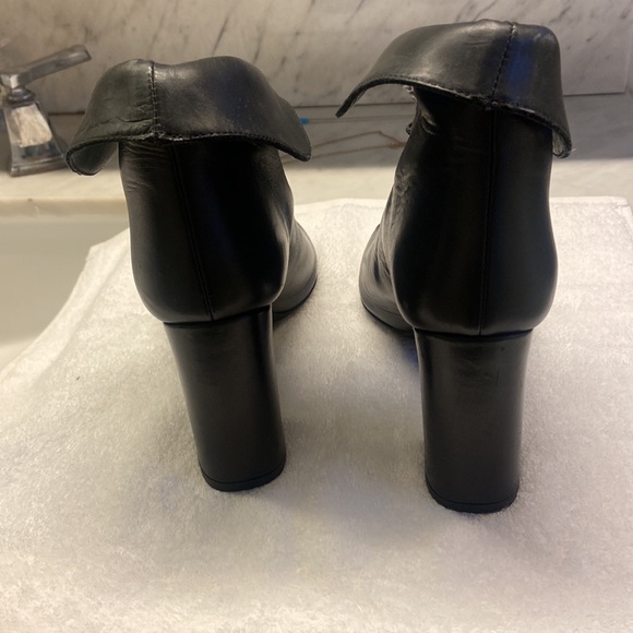 Lace up Black Leather Booties - Picture 4 of 6